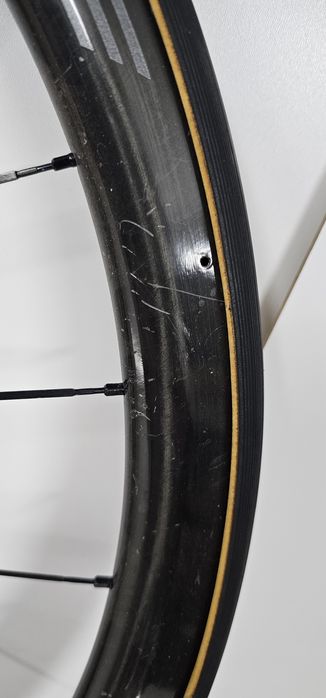 Koło 28" Dura-Ace C40 WH-R9170 . Nowa szytka.