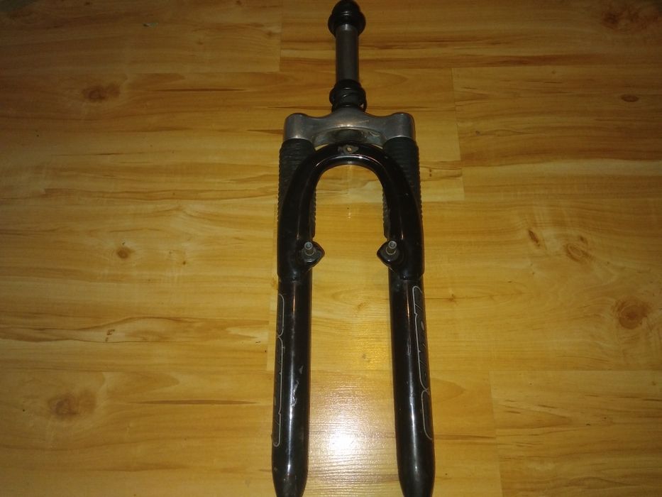 Teleskop /amortyzator SR Suntour pod koło 26 cali.