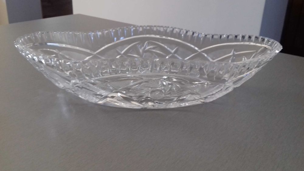 Kryształ podłużna miseczka
