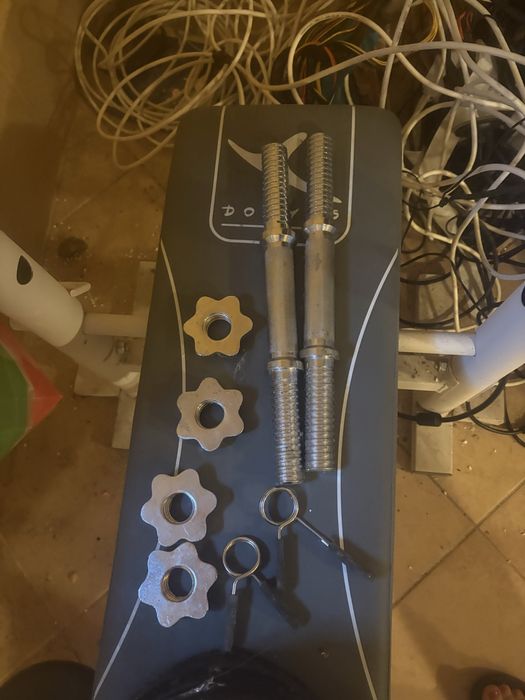 Zestaw do ćwiczeń – ławka + 2 gryfy + obciążenia