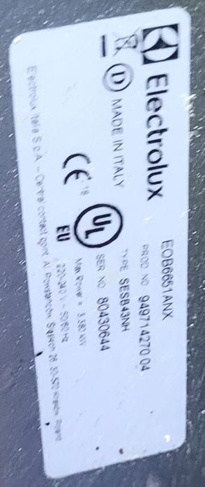 Piekarnik  do zabudowy Electrolux – pieczenie parowe