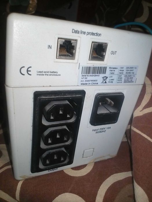 источник бесперебойного питания MGE Nova AVR 600 (переделывался)