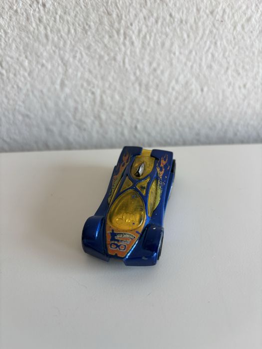 Car Hot Wheels Sling Shot 2001