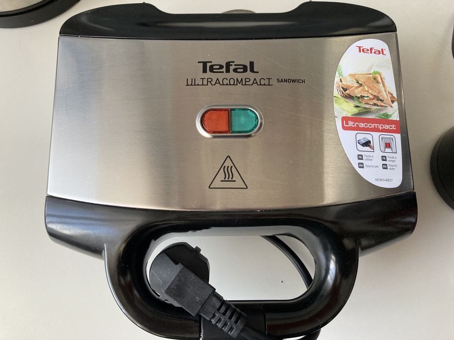 Odkurzacz robot autamatyczny ze stacja