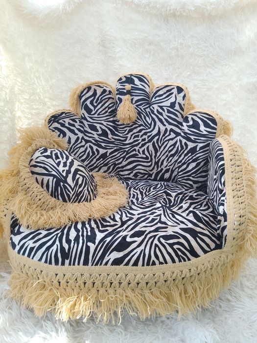 Fotel dla kota albo małego pieska