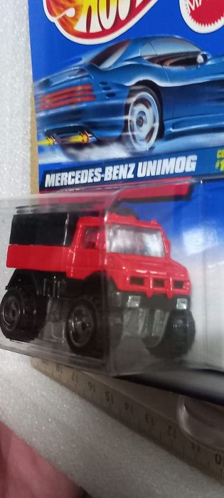 Mercedes-benz unimog hot wheels