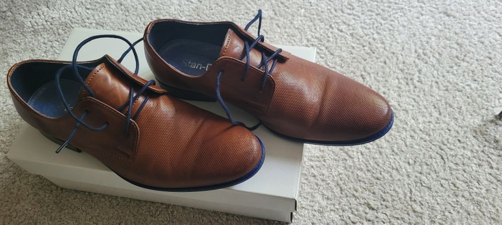 Komunijne Buty dziecięce rozm. 33
