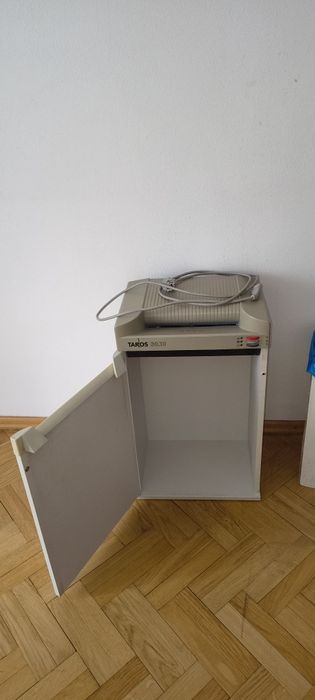 Niszczarka do dokumentów marki Schleicher