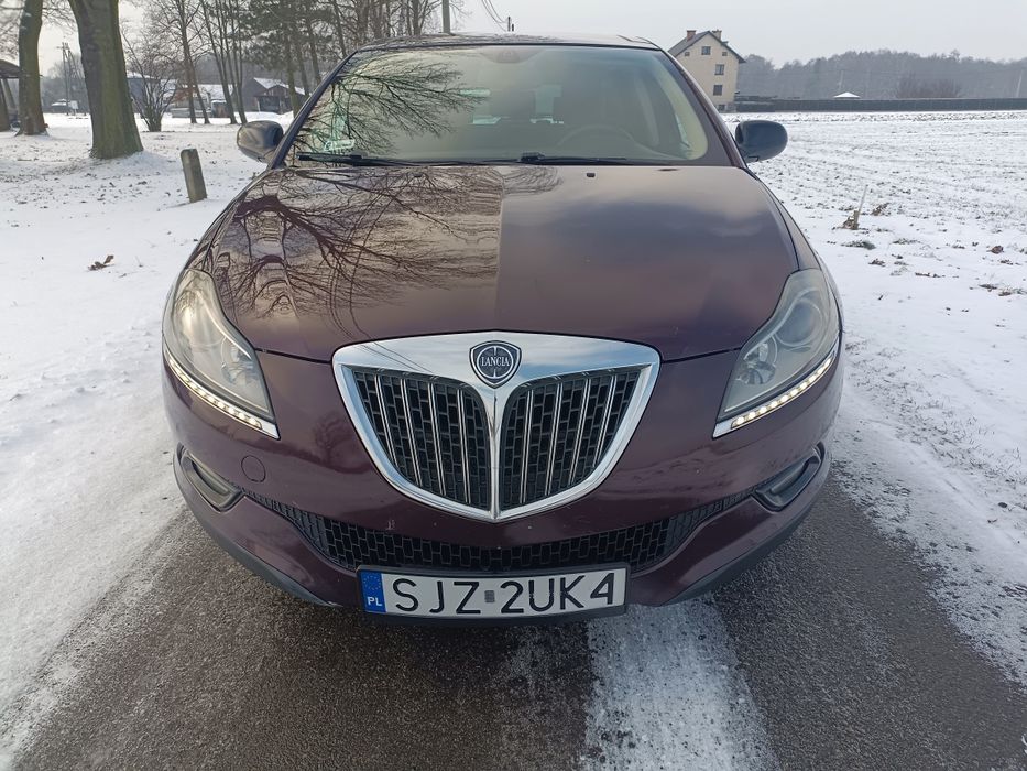 Lancia Delta 1.6 bogate wyposażenie doinwestowany