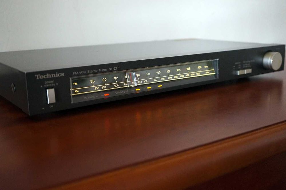 Radio Vintage Technics 1982/83