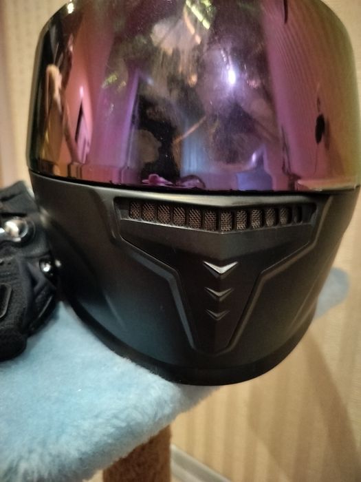 Фірмовий шолом Virtue