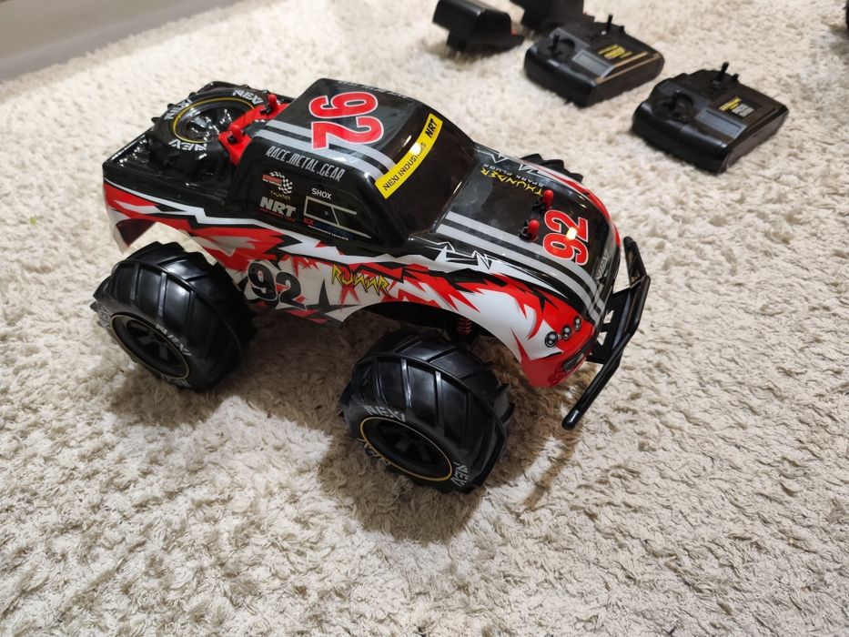 Машинка/дитяча іграшка/на пульту