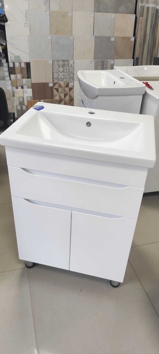 Меблі для ванни, тумба Мальта з умивальником COMO 60см в-во Славута