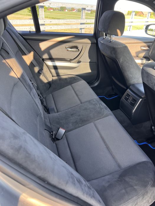 BMW E90  2.0 D 177 km 2010