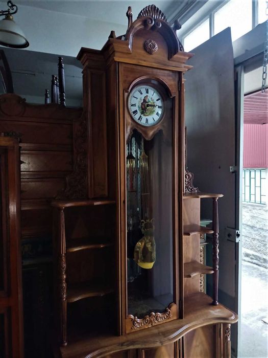 Relógio Sala Com Móvel