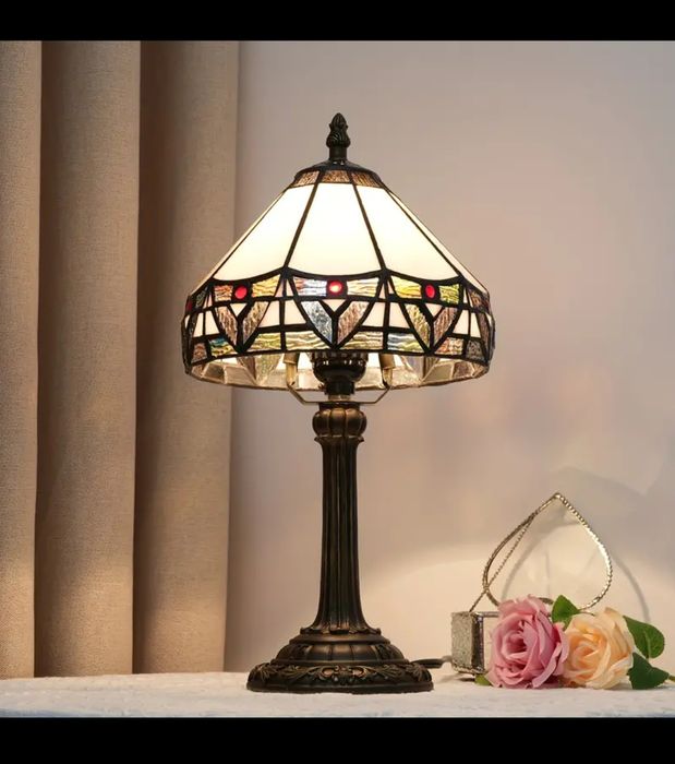 Lampa witrażowa Tiffany