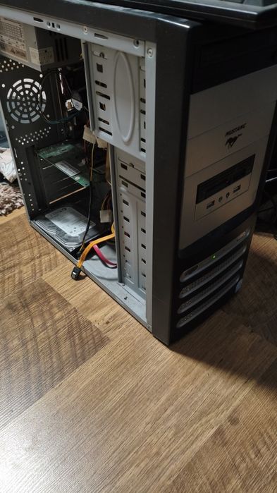 Komputer stacjonarny