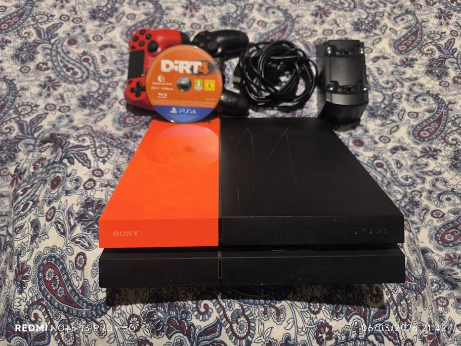 Vende-se Ps4 / 500Gb