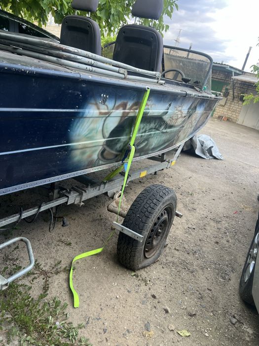 Продам лодку Днепр , Selva 30