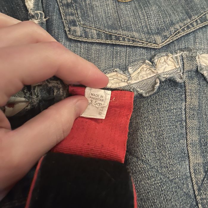 боксерські рукавиці , бинти , шолом