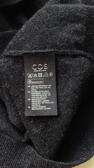 Ciemnoszary wełniany golf COS rozm. L