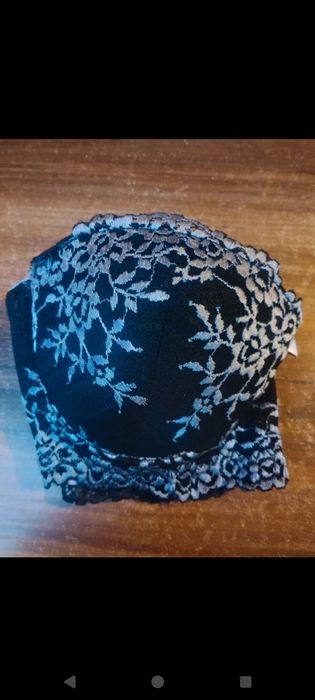 Biustonosz stanik bardotka