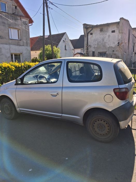 Sprzedam toyotę yaris
