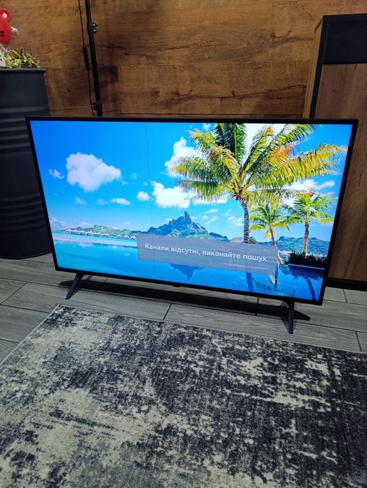 Продам ТВ LG Smart tv 43