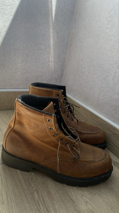 Ботинки levis 43 розмір
