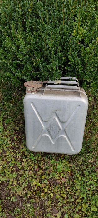 Karnister aluminiowy