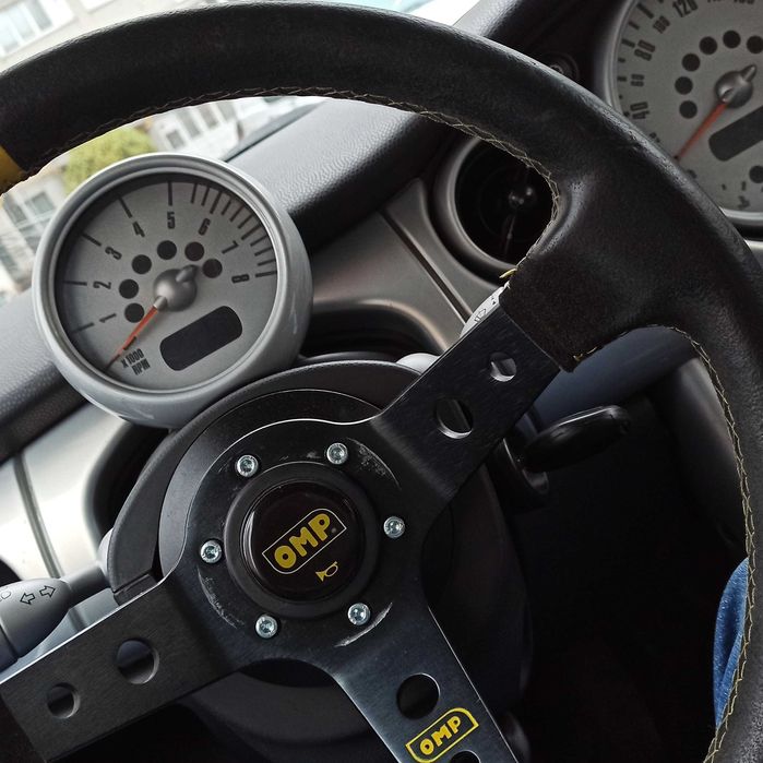 Mini Cooper R50 2002 года. Кожа