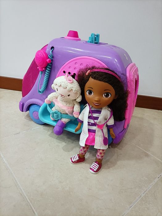 Clinica móvel Doutora Brinquedos