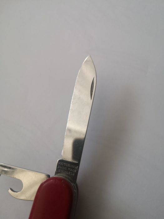 Victorinox Huntsman 15 funkcji