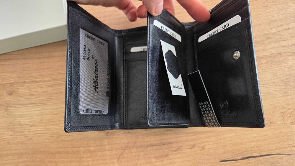 Nowy damski portfel Albatross