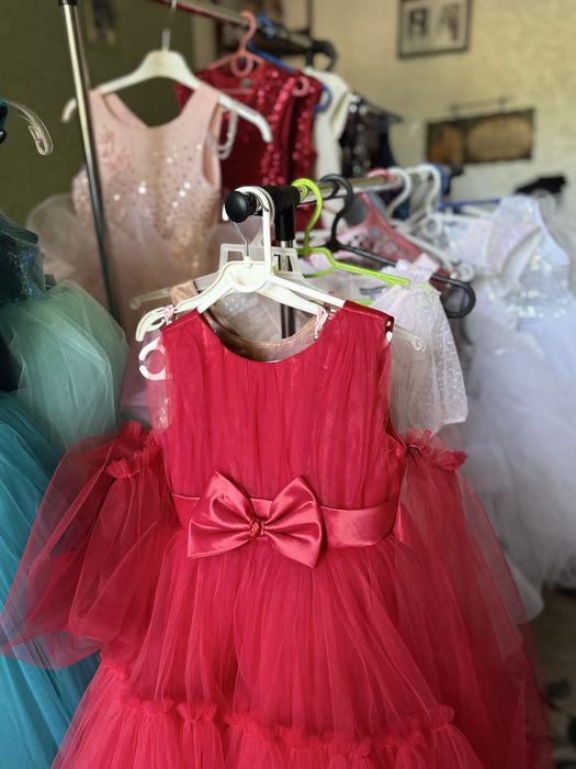 Прокат карнавальних костюмів