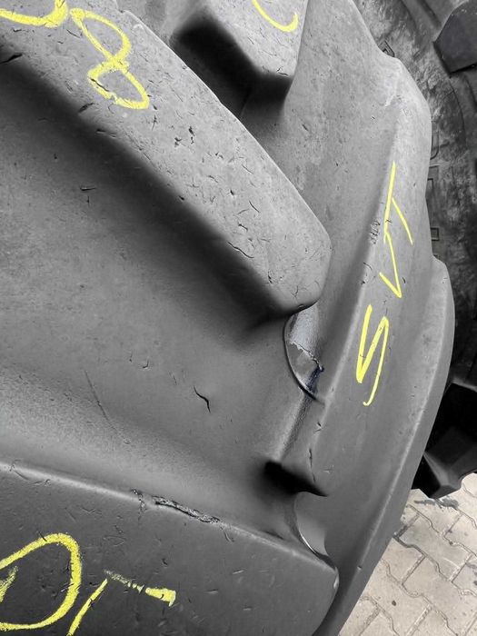 1x 900/60R38 Continental SVT 172D