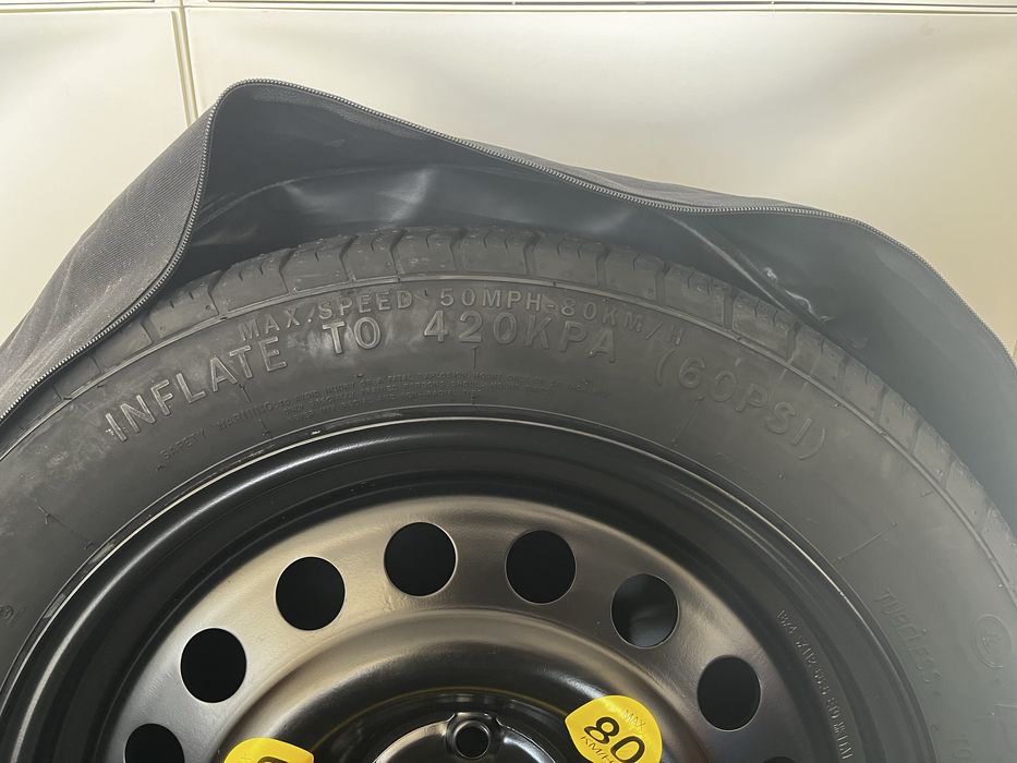 Pneu T145/80R18 novo