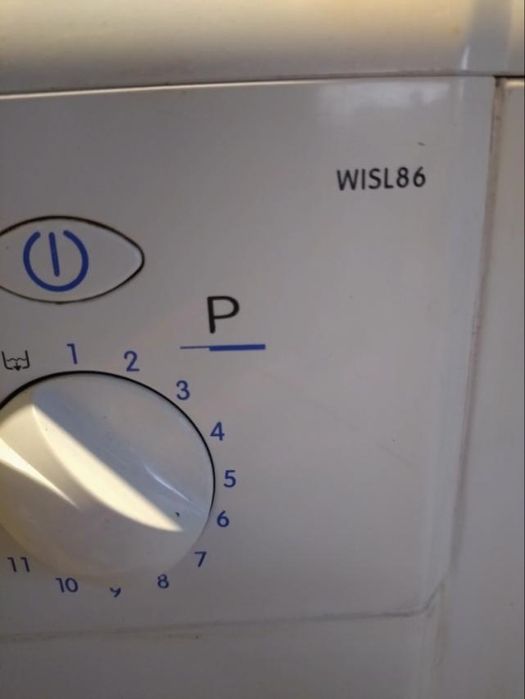 Пральна машина Indesit WISL86