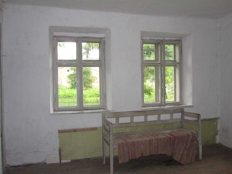 Будинок з землею 9,32сотих в центрі Косова