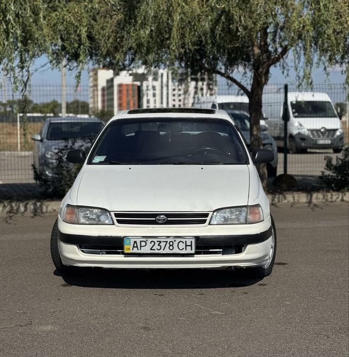 Toyota Carina E.