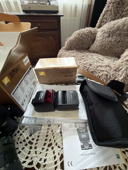 Nikon d7000 nikon 18-200 lampasb-600