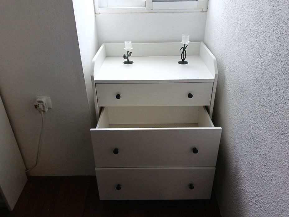 Cômoda ikea Hauga