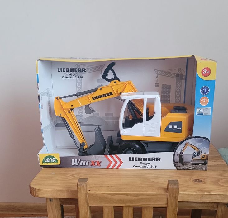 Koparka duża firmy Lena