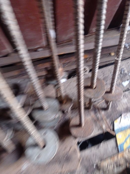 Шпильки Будівельні..