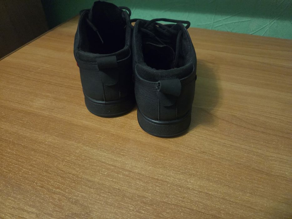 Продам шкіряні кеди Polo