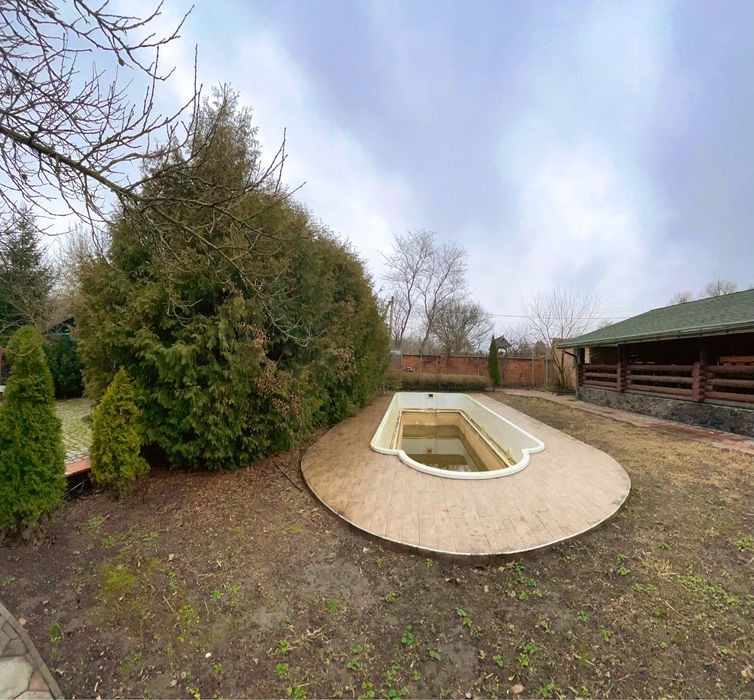 Продаж розкішного та унікального домоволодіння в м. Корсунь !