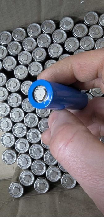 Акумулятори 18650 tesla s