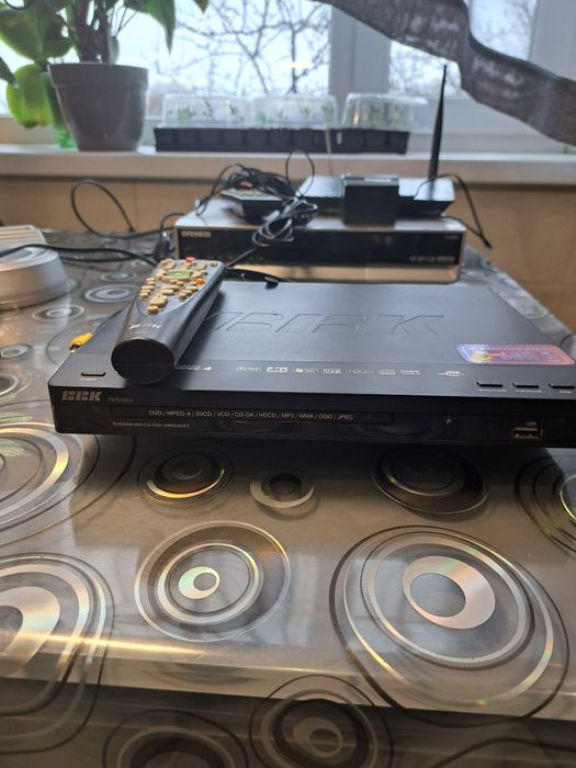 Елекроніка,плеєр, тюнера