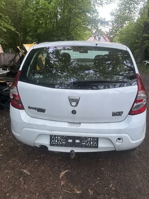 Двери дачія сандеро двері Sandero 1.4 бензин