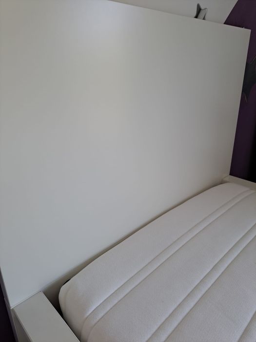 Cama MALM com 2 gavetas arrumação